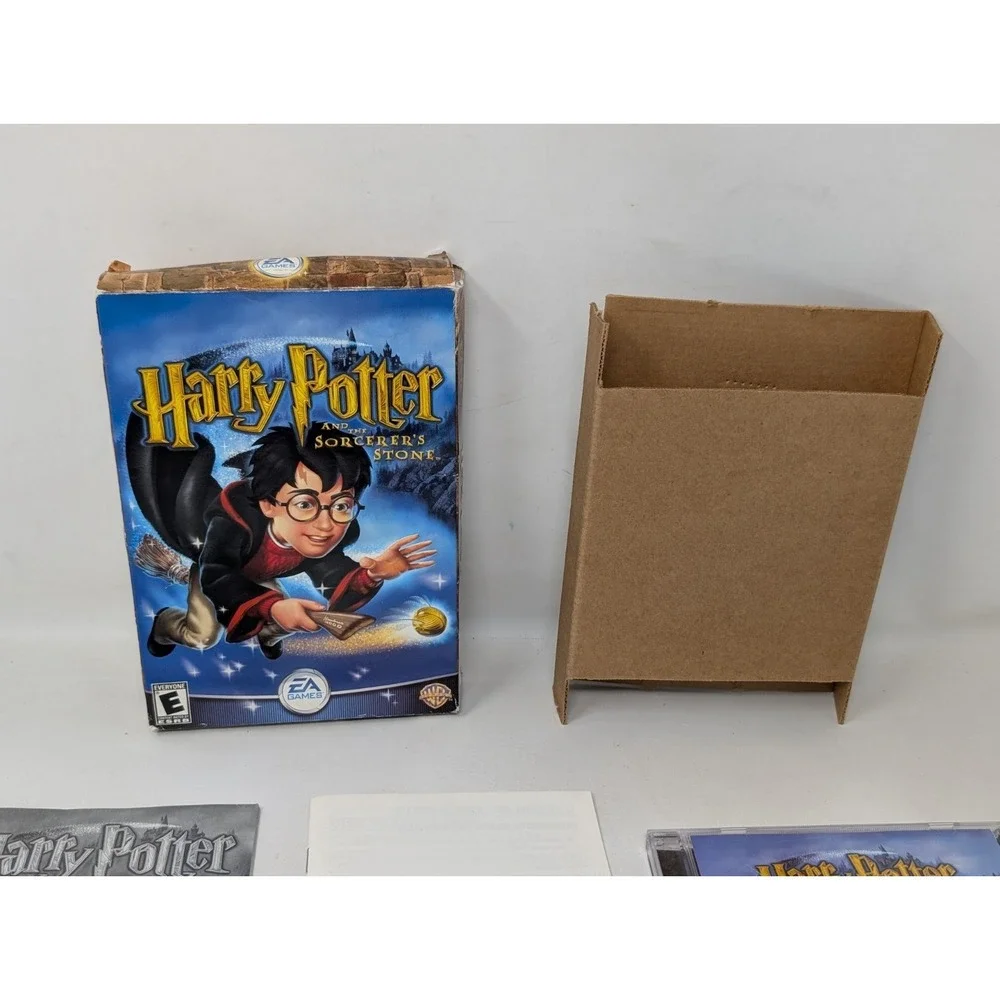 Harry Potter and the Sorcerer's Stone Smal Box PC Computer Game CIB Complete VTG